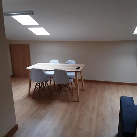 Almenada Apartamento Póo